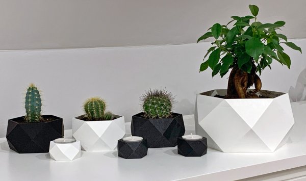 Hexagonum flower pots with tealight