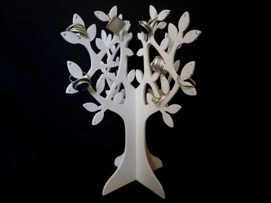 Tree rings and jewelries holder