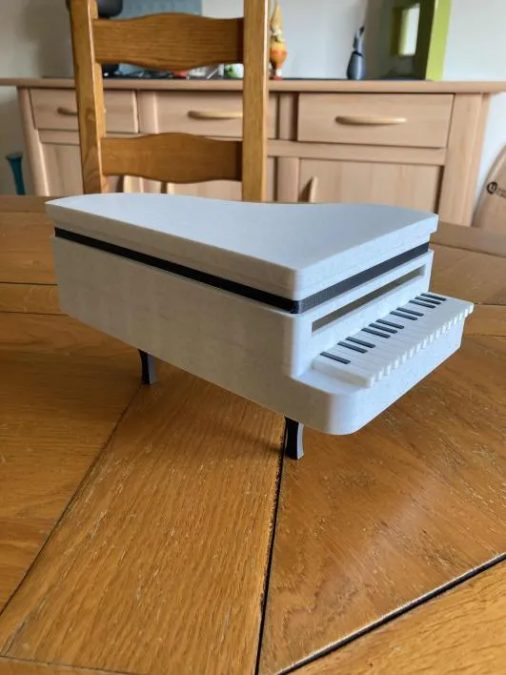 Piano box