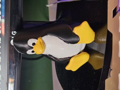 Supportless Tux (Linux Penguin Mascot)