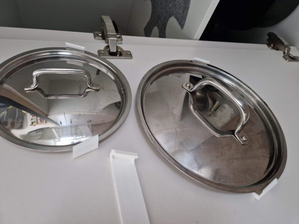 Pan lid holders - Kitchen organizer