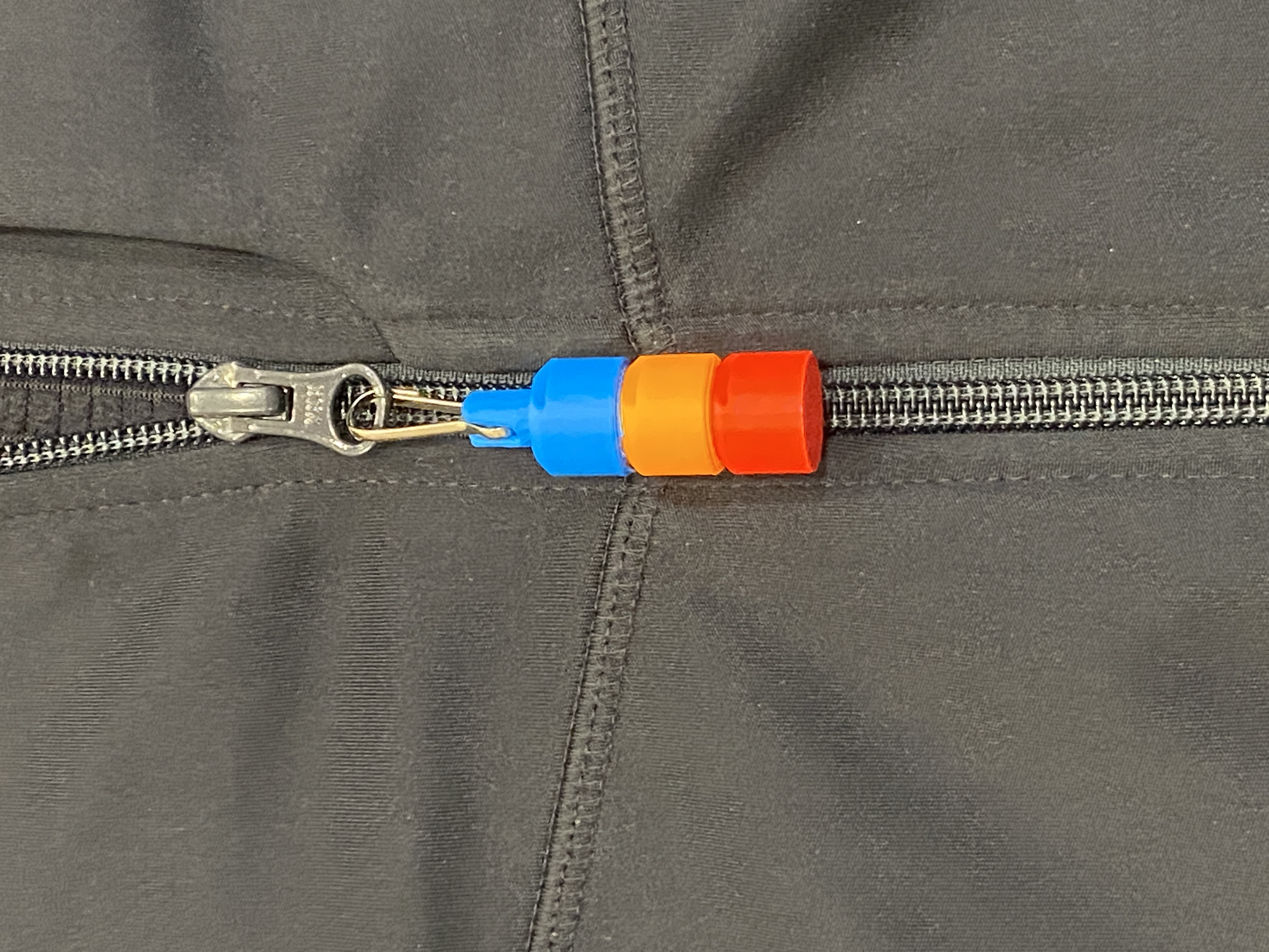 Vex IQ Mix and Match Pin Tower Zipper Pull