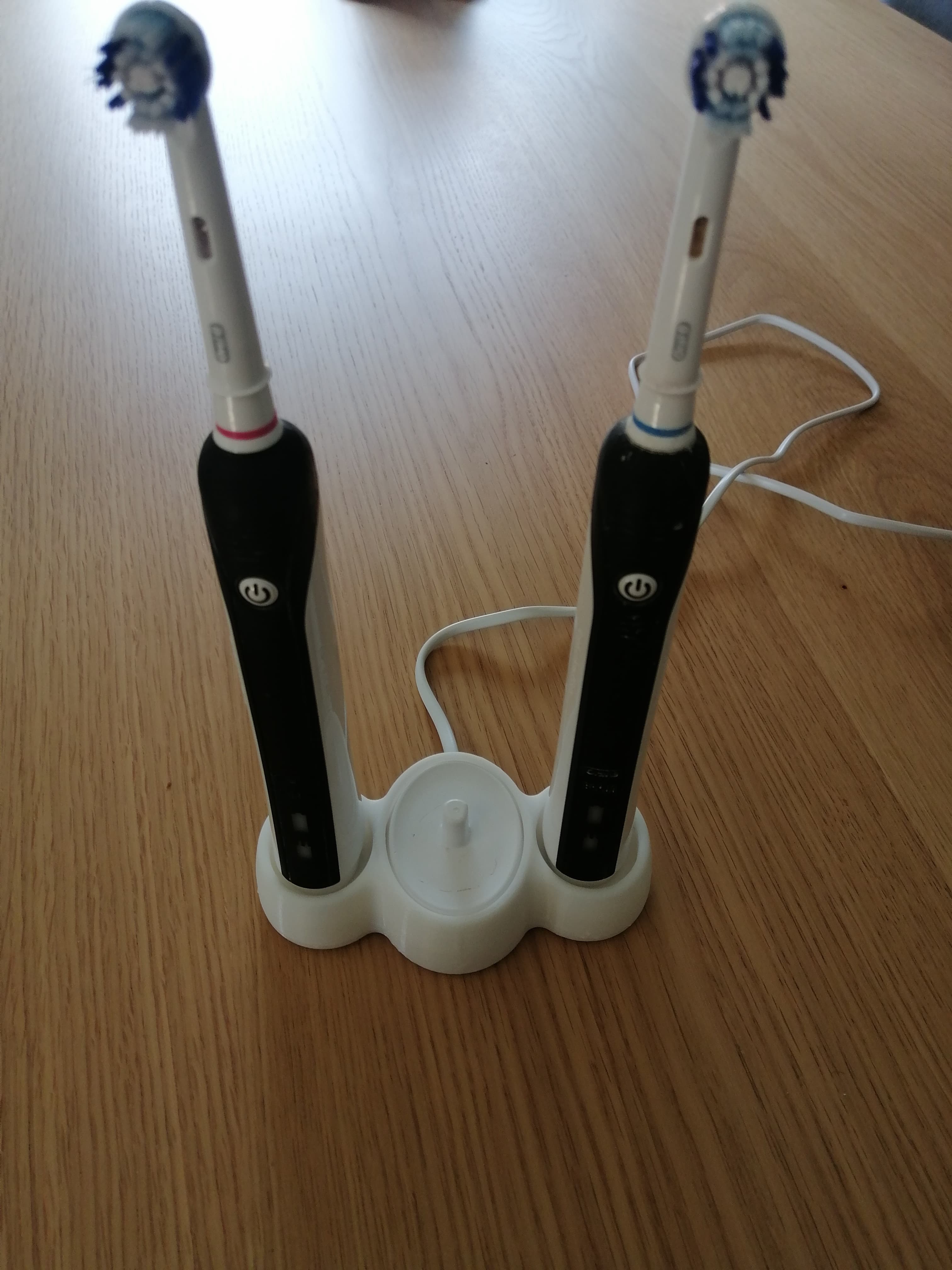 Oral-b toothbrush holder