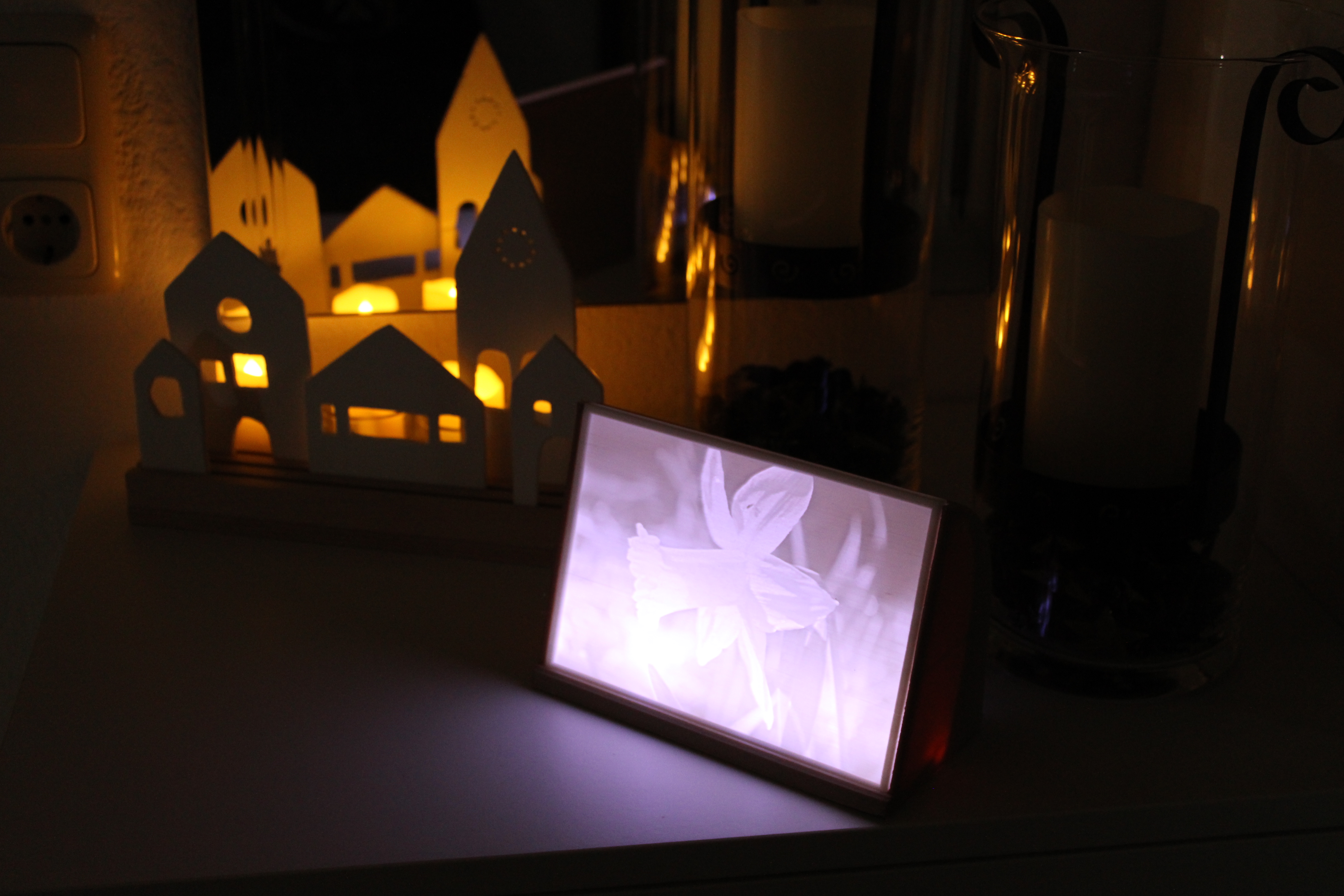 Lithophane frame