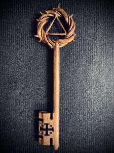 Key to Heaven - Christian Wall Art / Crown of Thorns Key