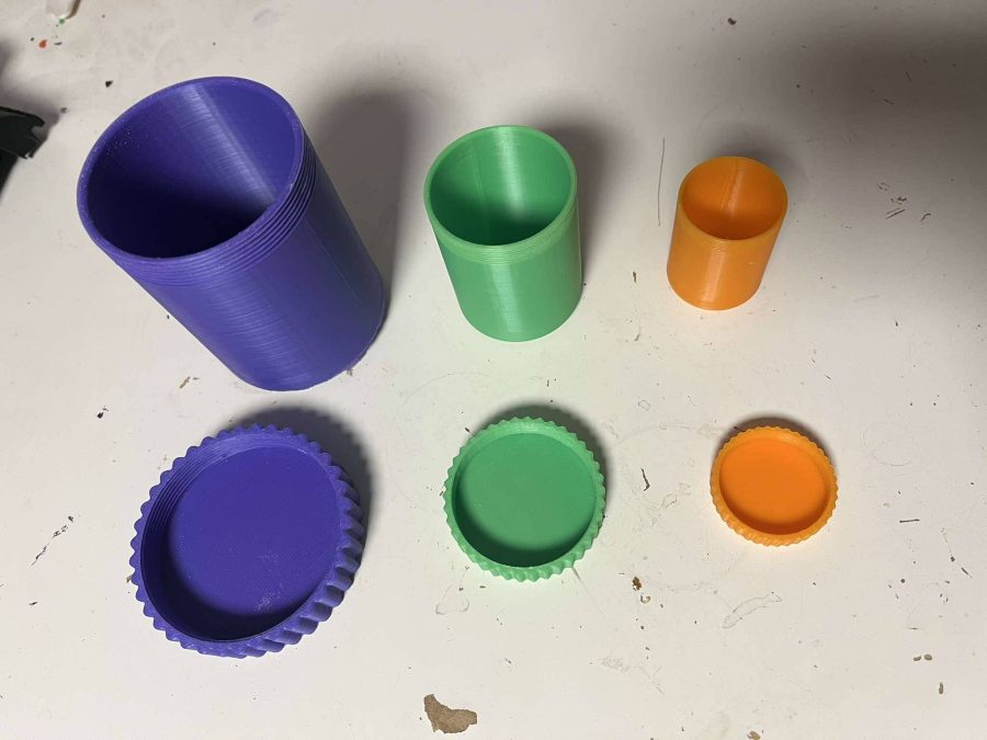 Round box with screw cap,case