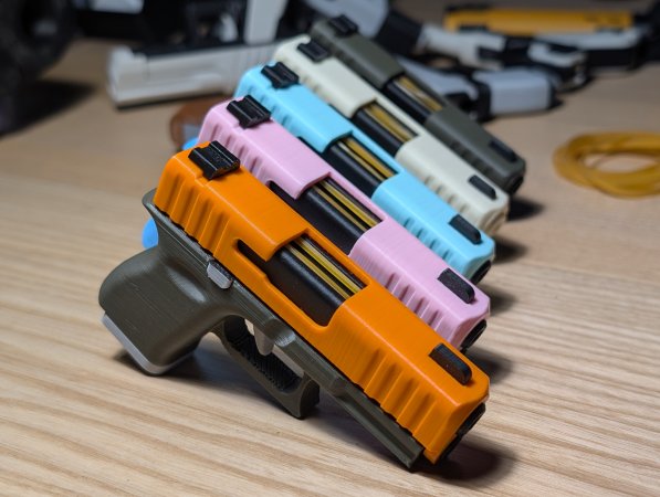 G26 Fidget Keychain – 3D-Printed Mini Slide-Action Toy