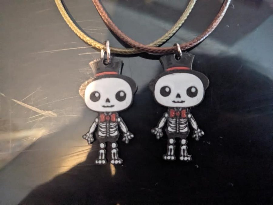 Skellington keyring/charm/earing