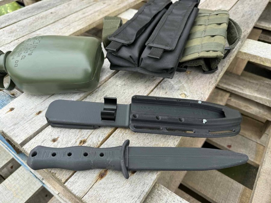 Training knife case including LARP/Airsoft knife
