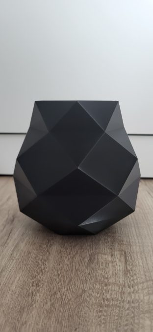 Low Poly Vase