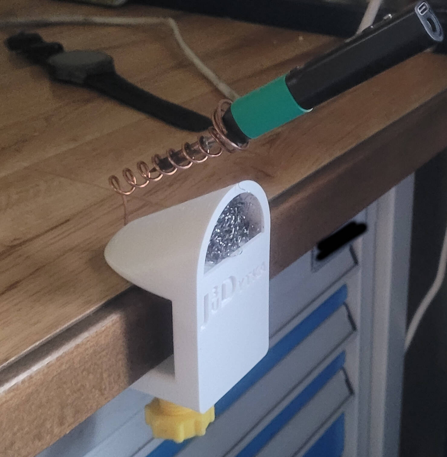 Soldering pen holder