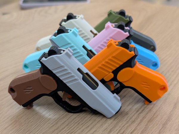 Makarov PM Fidget Keychain – Slide-Action Toy