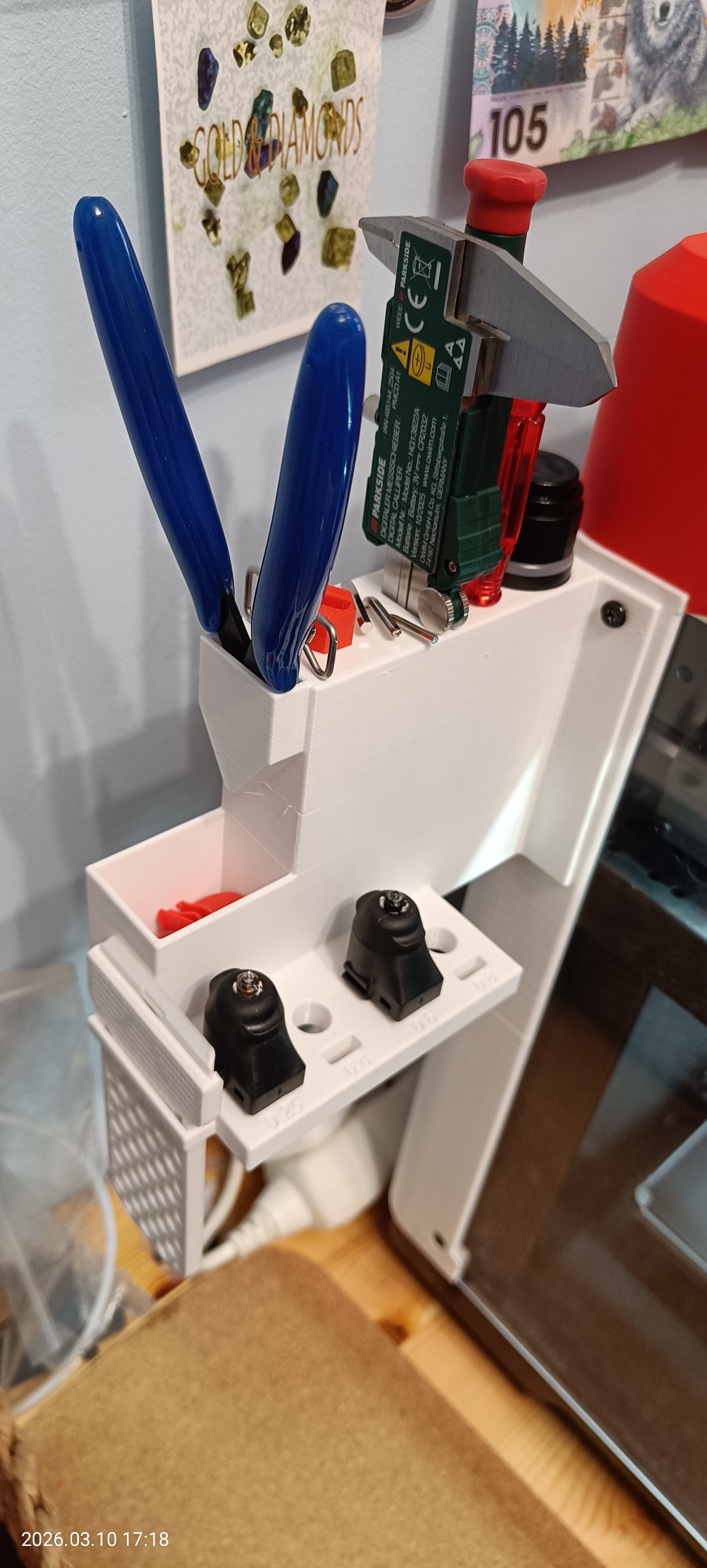 Flashforge AD5M - Enclosure attached tool holder