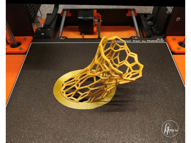 Voronoi vase 4800105