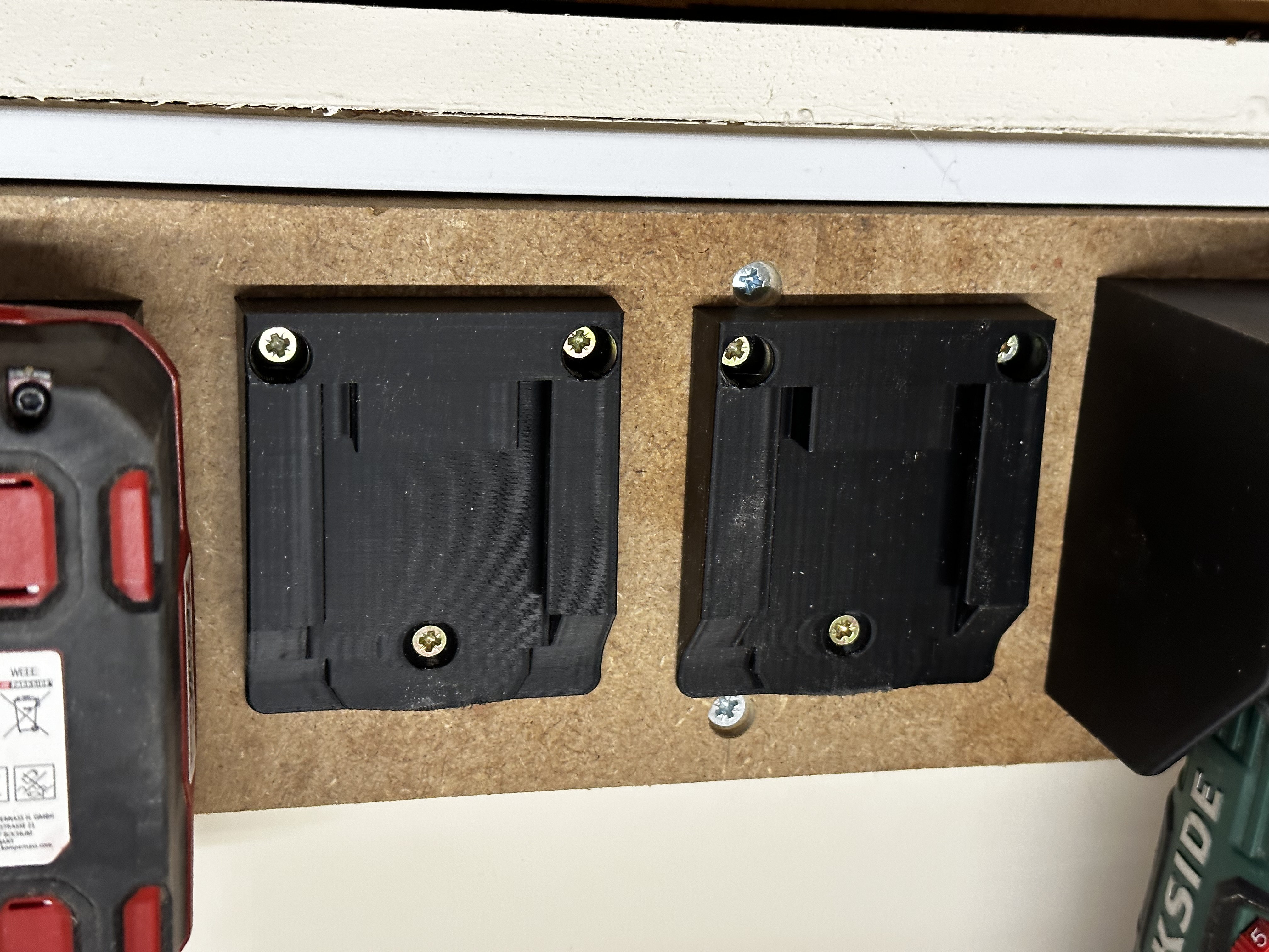 Parkside X20V battery wall mount