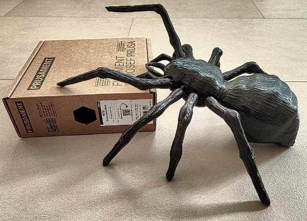 Giant Vase Spider - posable halloween print in vase mode!