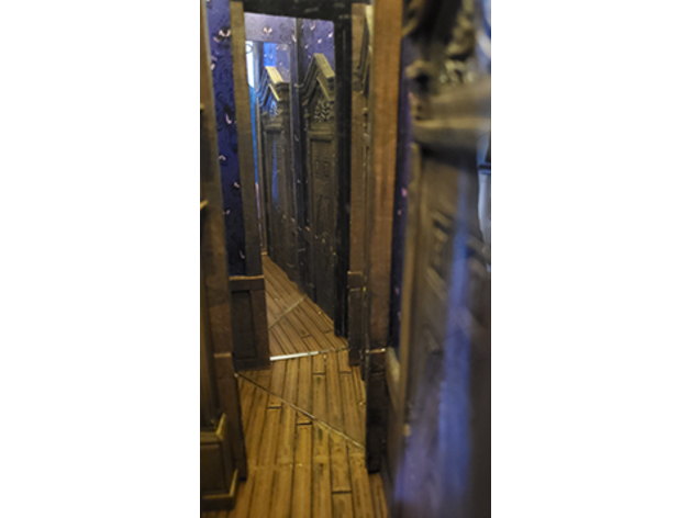 Haunted Book Nook (Personal use Recommended )