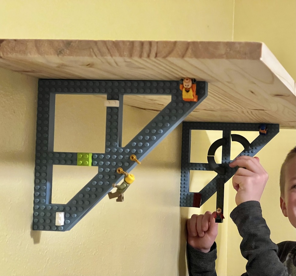 Lego Shelf bracket