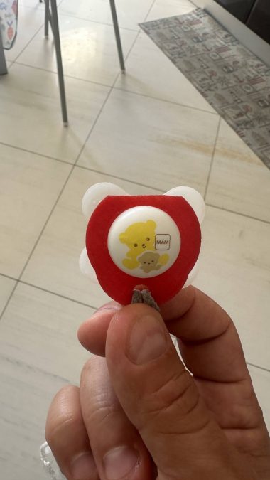 Pacifier holder support MAM