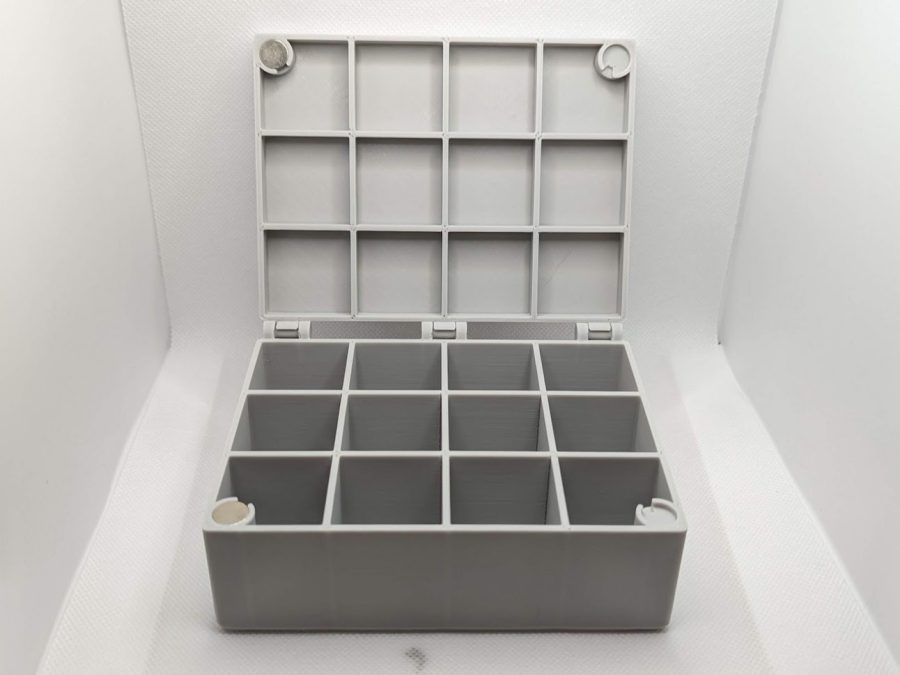 Parametric Hinged Box With Dividers and Magnetic Closure