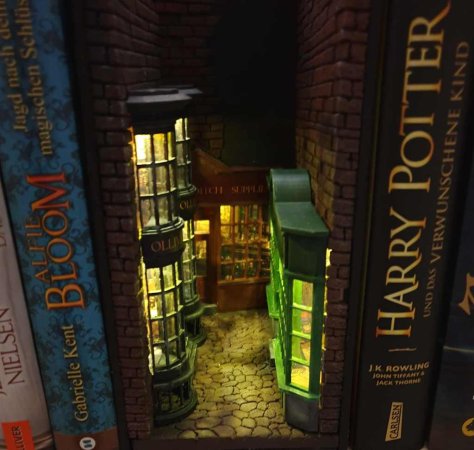 book nook Diagon Alley Harry Potter