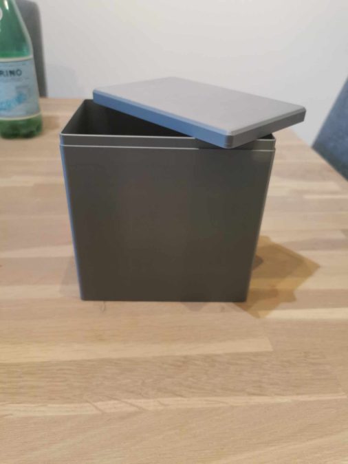Simple box (1.8 Liters)