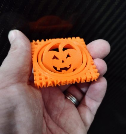 Jack-O'-Lantern Gimbal Keychain