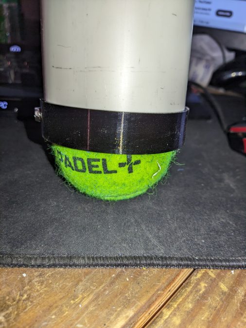 Padel / Tennis ball picker with fence hanger