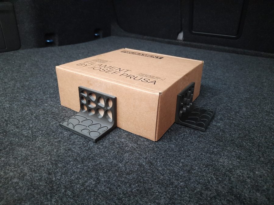 Car trunk fixing element (velcro)