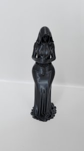 Gothic Muse – Silent Devotion Figurine