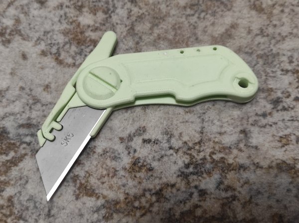 Utility Folder Knife