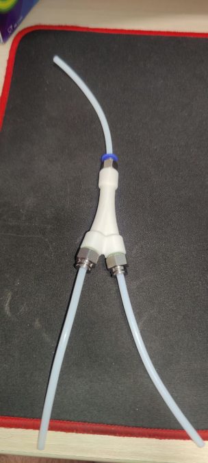 Bambu Lab X1 Y-Splitter with inlet for pneumatic connector G1/8" (M10).