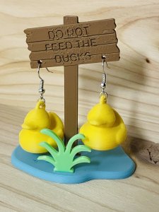 Ready-to-Gift   Earring stand for Rubber Ducks