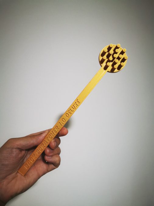 Back scratcher