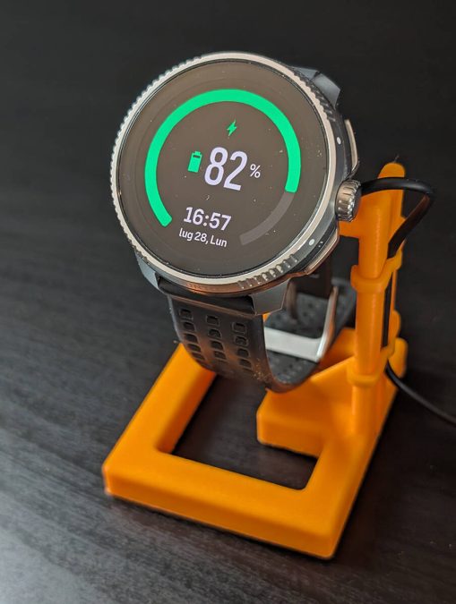 Charging Stand for Suunto Race, Vertical, 9 Peak