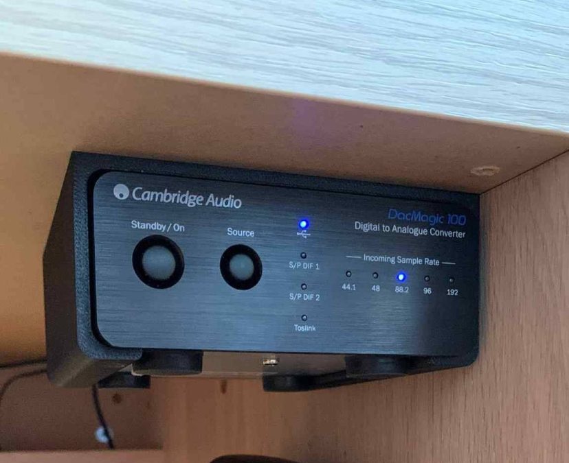 Support under desk for Cambrige Audio DacMagic 100