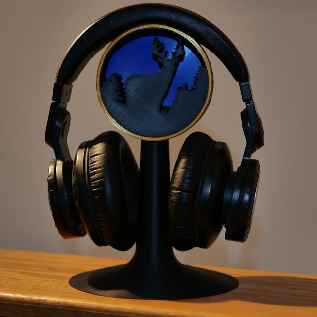 Deer Hunter Headphone Stand