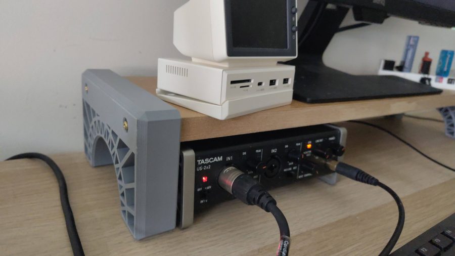 Monitor Riser "Eiffel" style