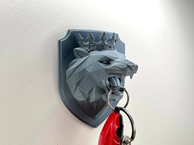 King Lion with Crown keychain organizer