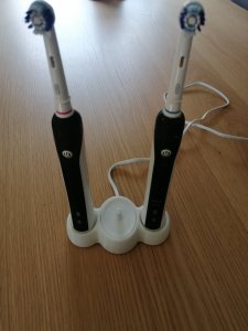 Oral-b toothbrush holder